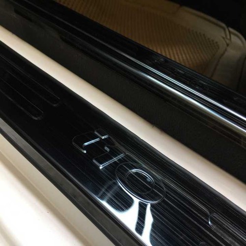 Ốp bậc cửa trong ngoài titan Grand I10