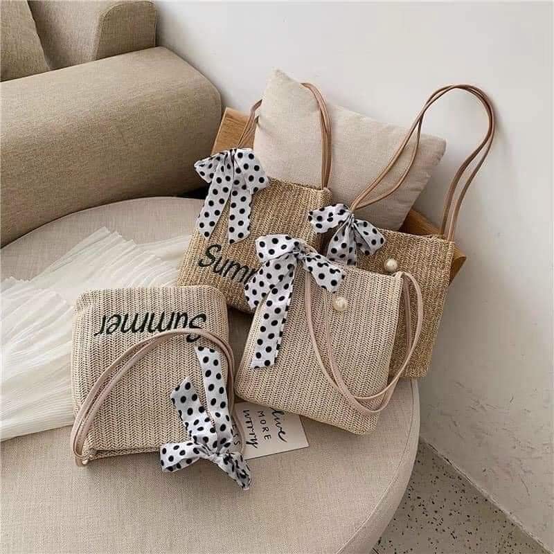 Túi cói đi biển phối nơ, Túi cói đi biển, du lịch sang trọng