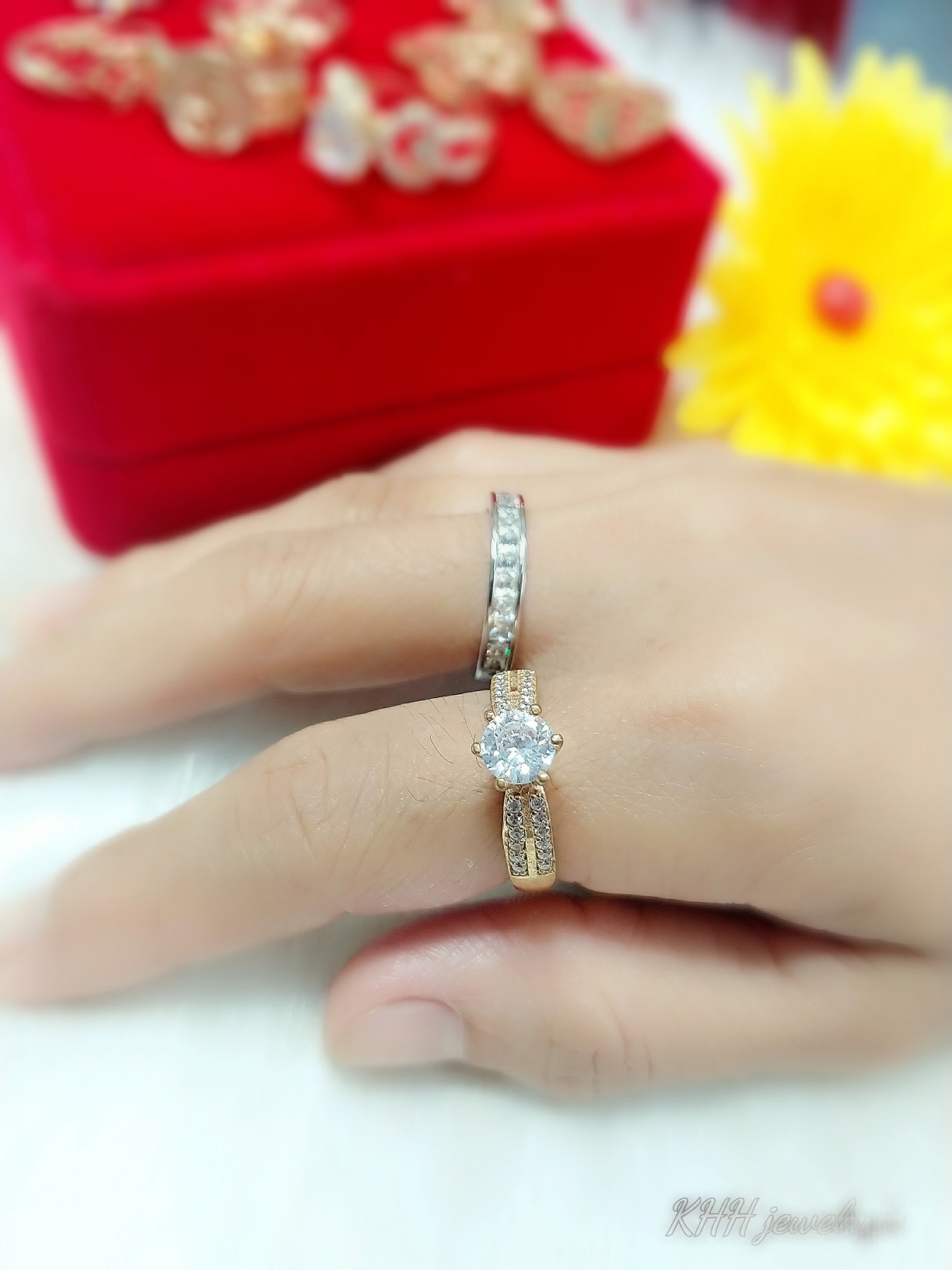 (không phai màu-có ký hiệu) Nhẫn Nữ 1 Đá vàng vonfram cao cấp-Dùng tắm rửa thoải mái không phai màu,