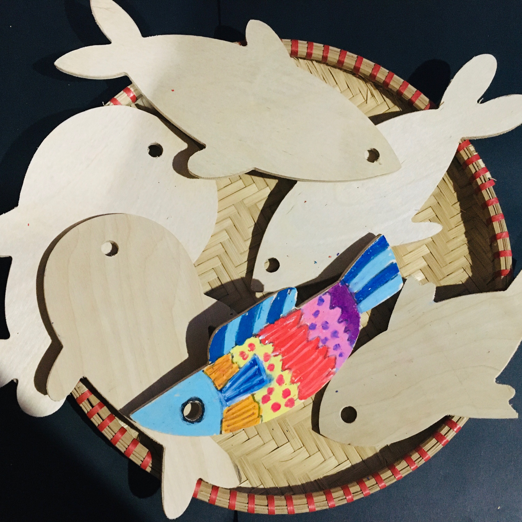 Bộ 10 cá gỗ mộc handmade 20-25cm cho bé trang trí tô màu sáng tạo