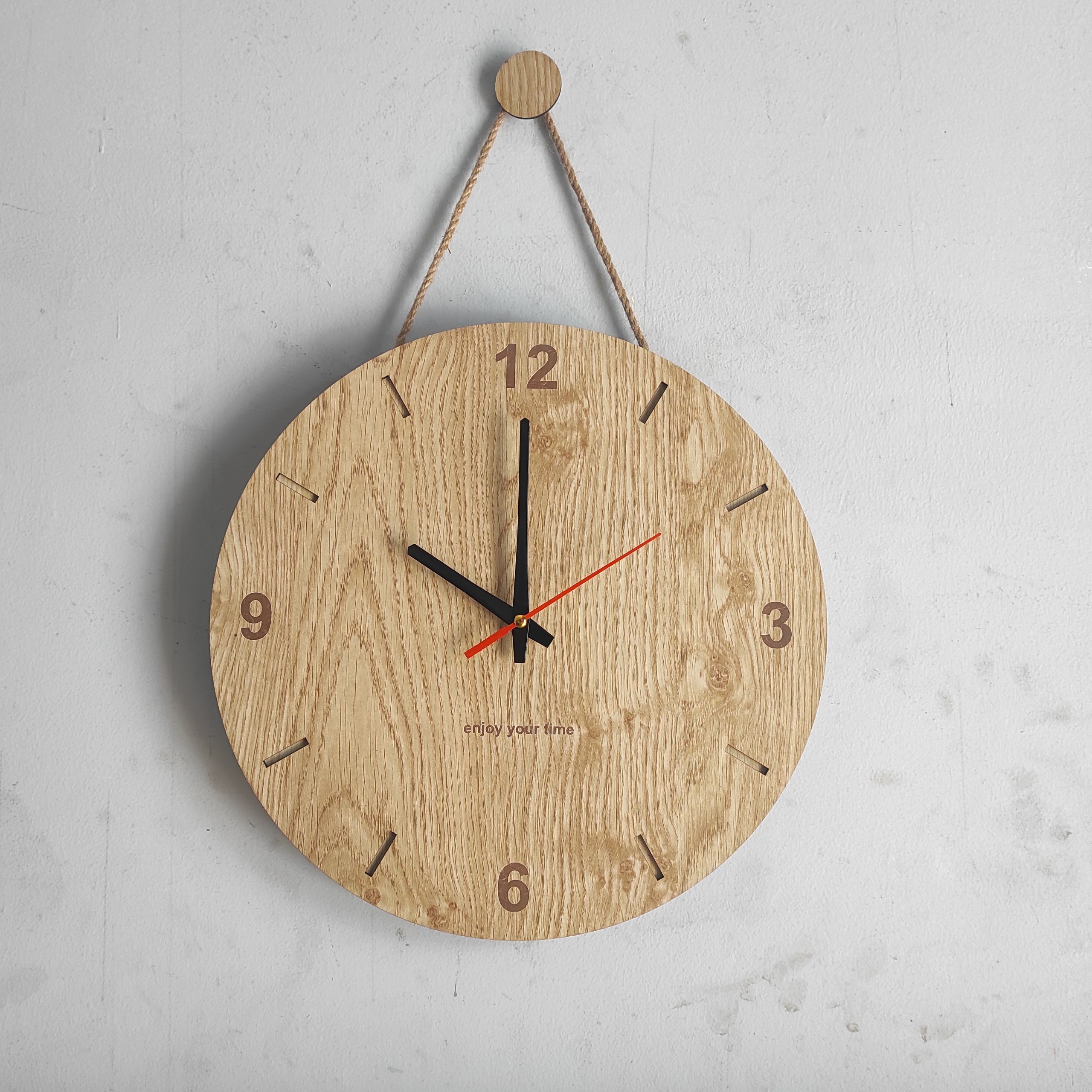 Đồng hồ gỗ treo tường chất liệu gỗ máy kim trôi thiết kế decor trang trí nhà và quán cafe