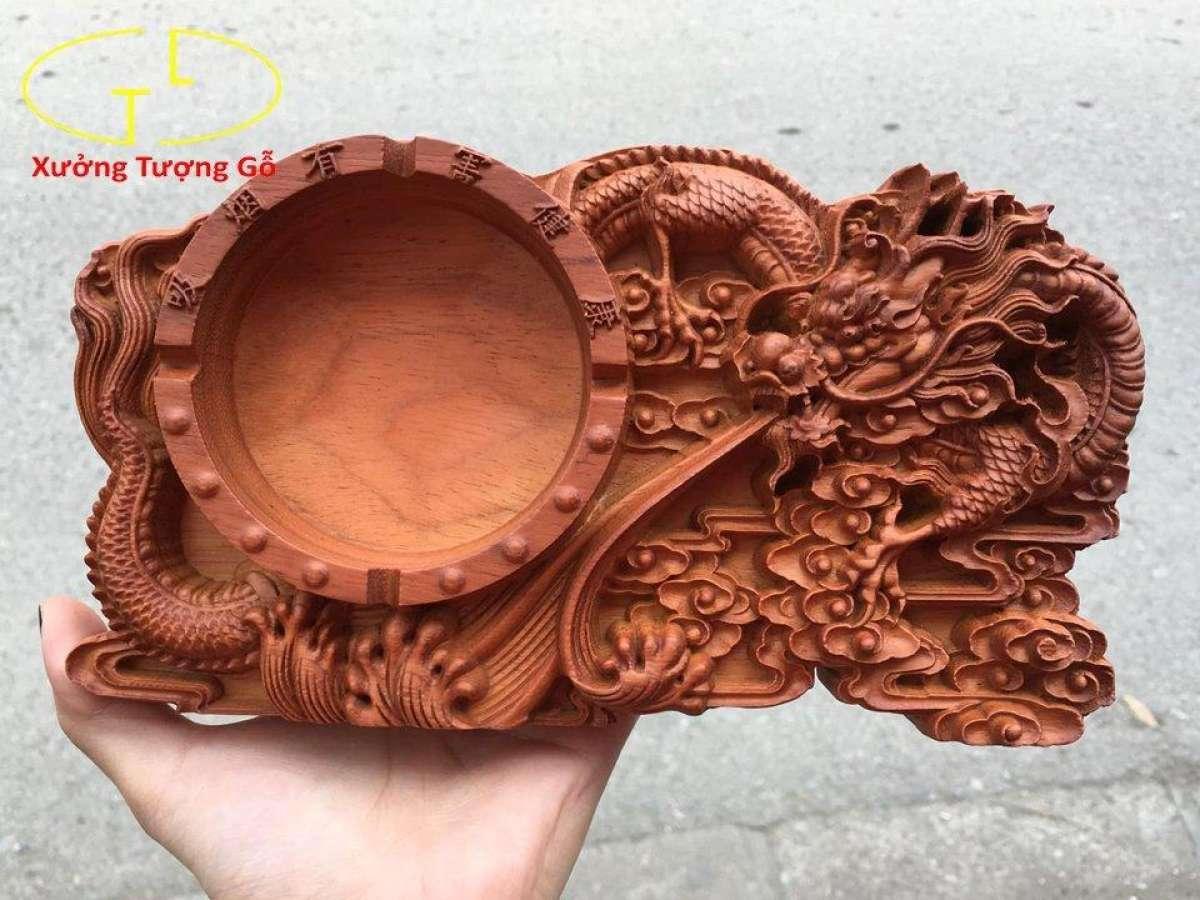 Freeship Gạt tàn nguyên khối gỗ Hương trạn khắc Rồng phun lửa cao cấp