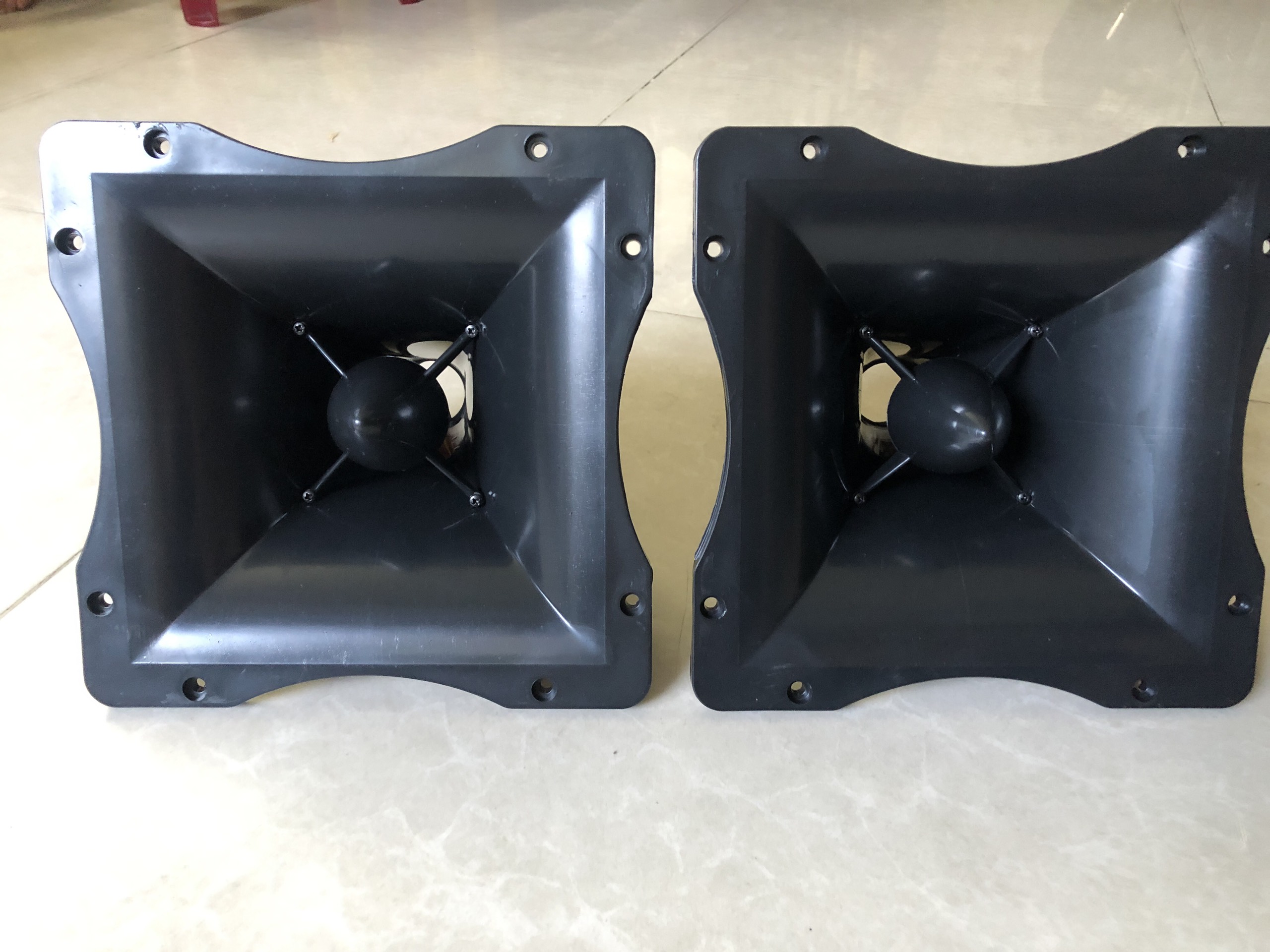 2 họng kèn củ treble 23x23cm gắn treble 850-750-450-350 điều vừa