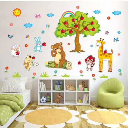 Decal dán tường mẫu Thú cây táo