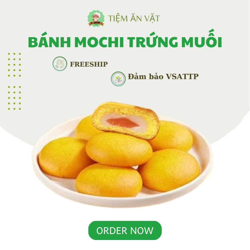 Bánh Mochi Trứng Muối mềm dẻo, vị hơi ngọt pha chút mặn đậm đà vị trứng