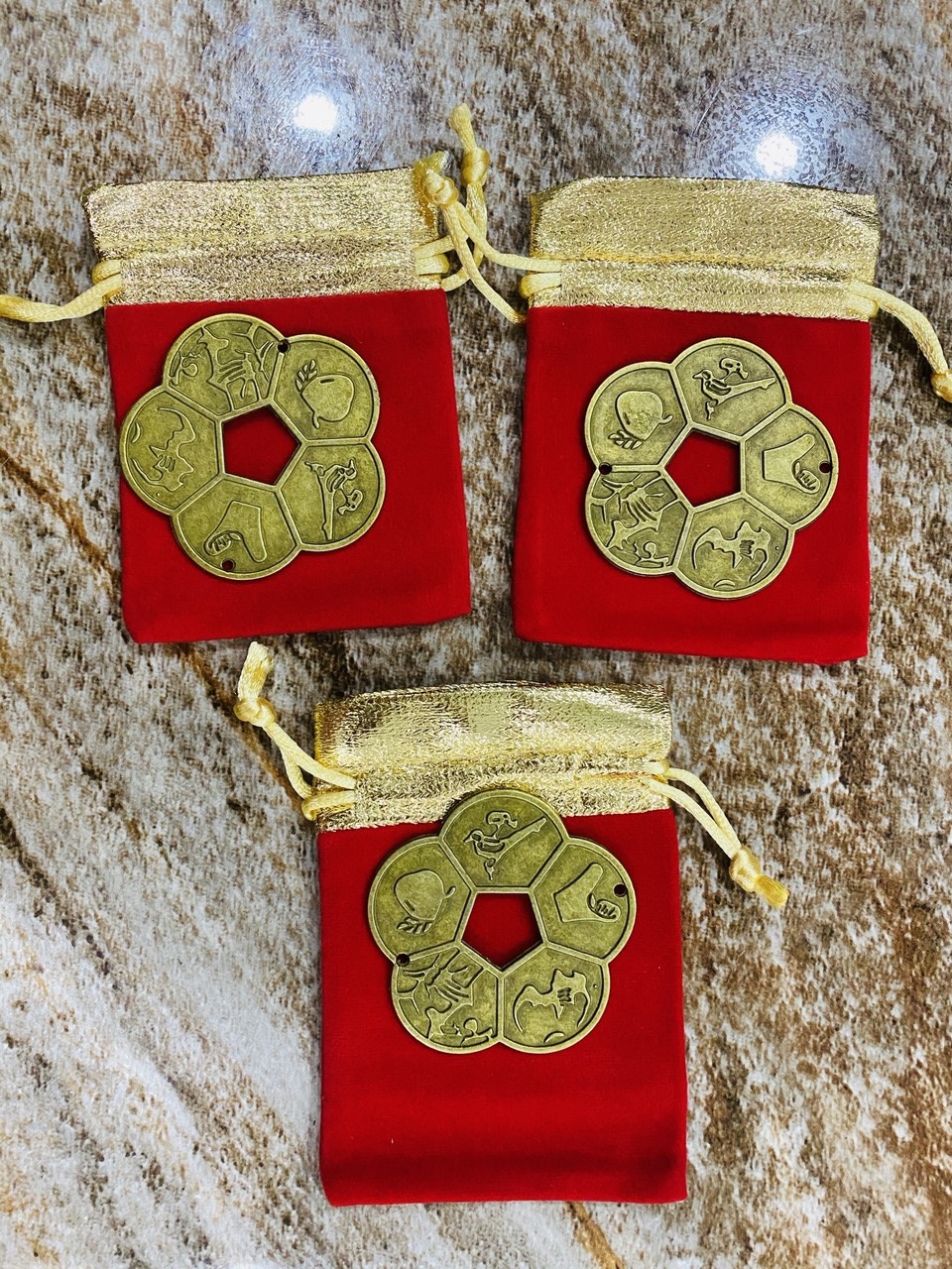 Combo 3 Đồng Xu Mai Hoa, Đồng Xu Bỏ Ví May Mắn Minhstone (không kèm túi đỏ)