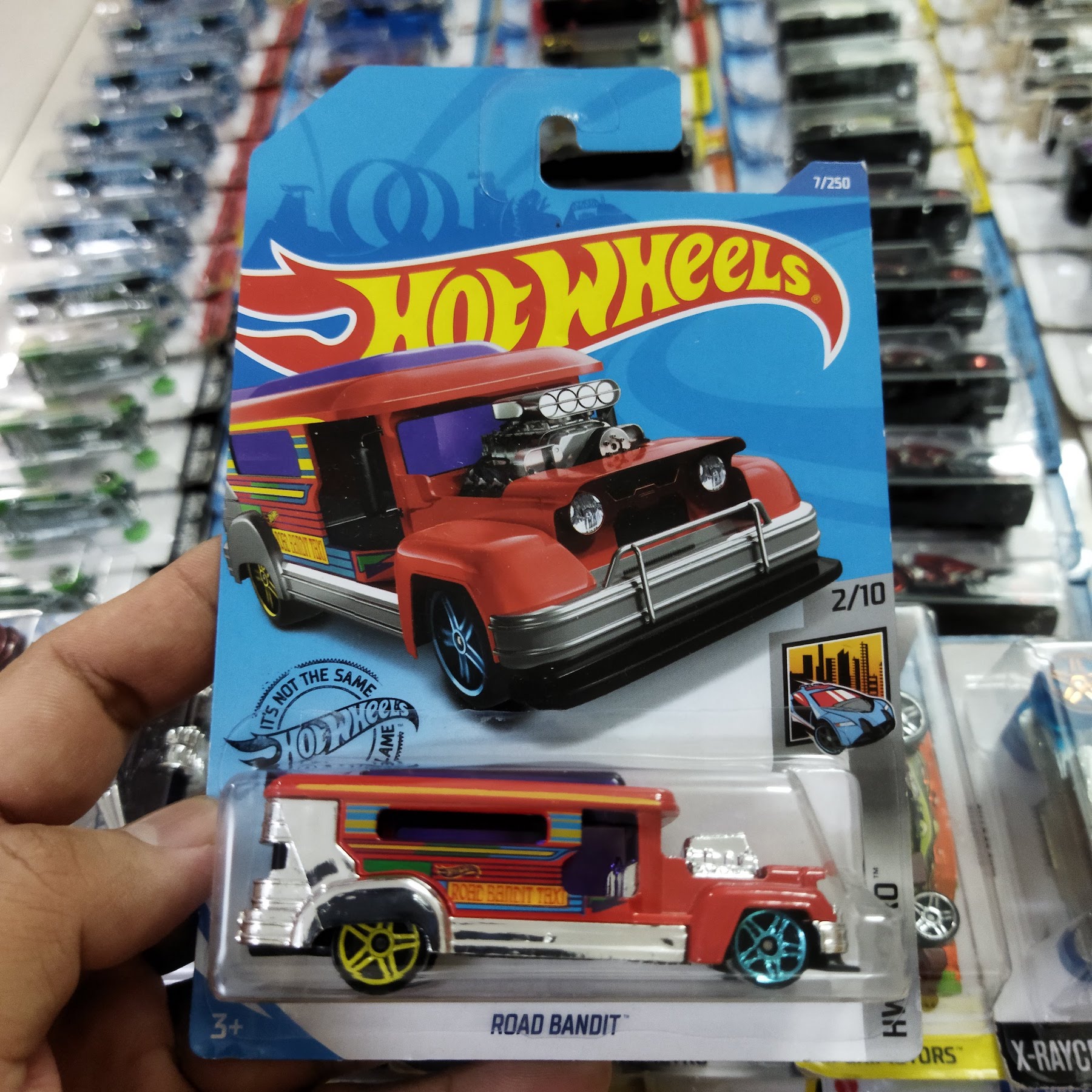 Xe Mô Hình Chính Hãng HotWheels - Road Bandit