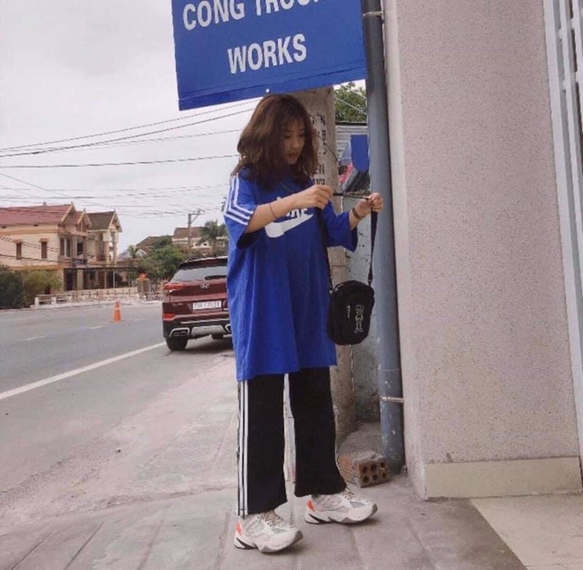Quần ống rộng 3 kẻ sọc thể thao cá tính