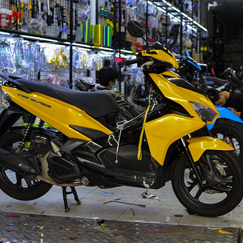 ️️🎨 HÌNH TỰ CHỤP ️️🎨 Tem Trùm Air Blade Màu Vàng ️🎨  Hình Shop Tự Chụp ️🛒 Tem AB Đẹp ️🛒