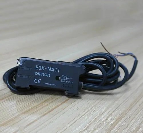 +new product[E3X-NA11 2M BY OMS  Sợi Quang Khuếch Đại   Cảm Biến Quang Điện  OMRON/ Omron   Lô 23