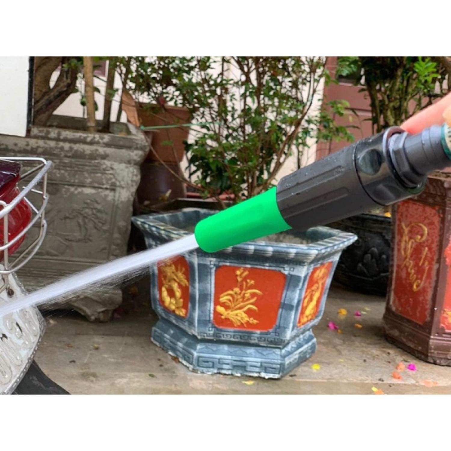 Vòi tưới đa năng - tưới khoẻ, phun xa