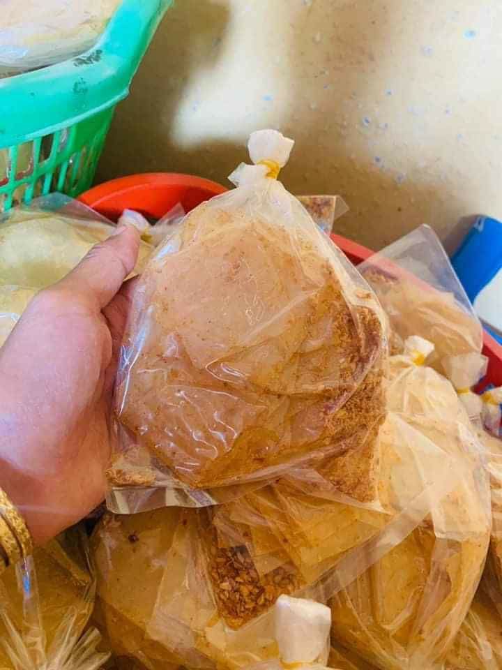 Combo 10 bịch bánh tráng muối tỏi xike