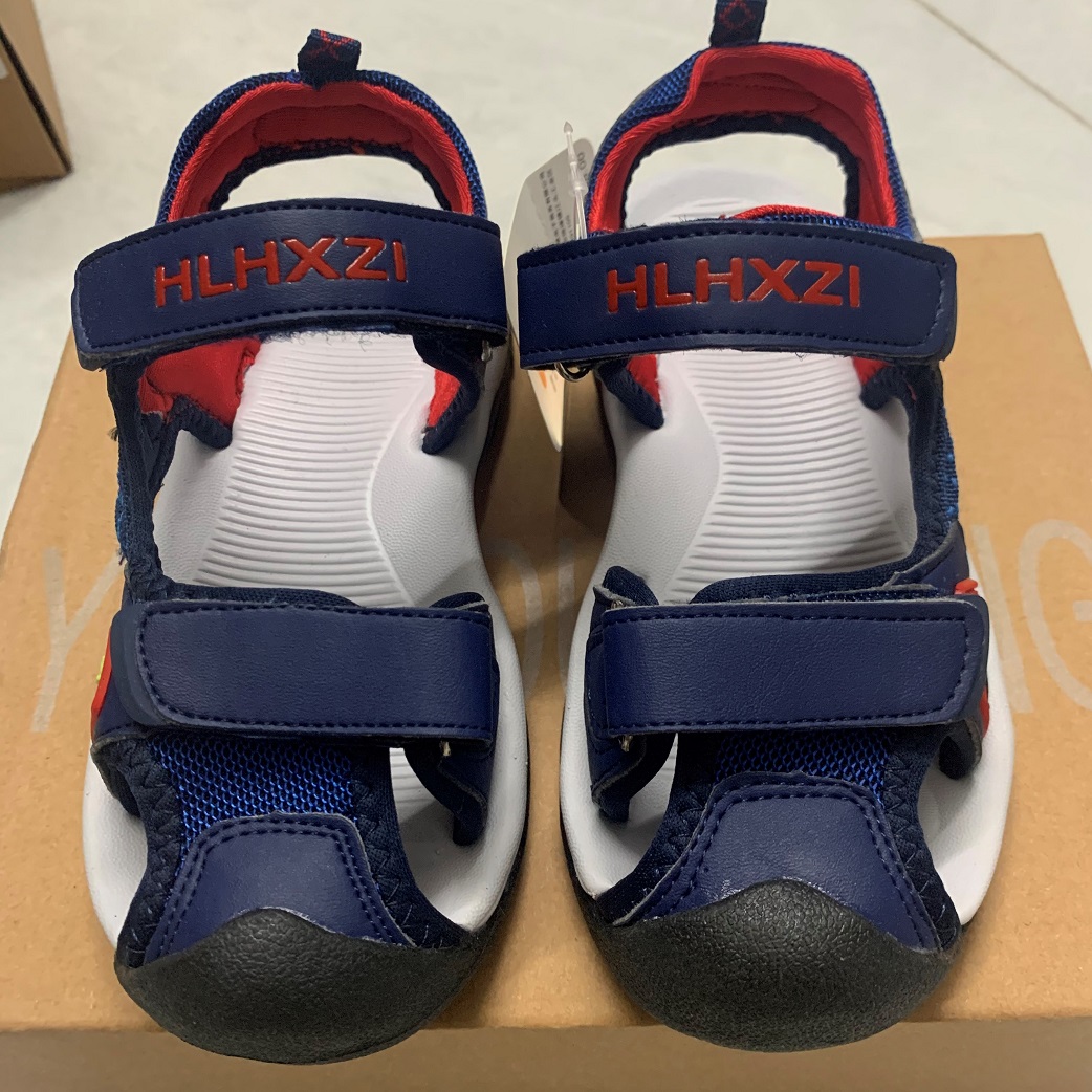 [HCM]Dép sandal bé trai kiểu dáng dép rọ hình siêu nhân nhện bít mũi bảo vệ ngón chân cho bé trai từ 3-10 tuổi
