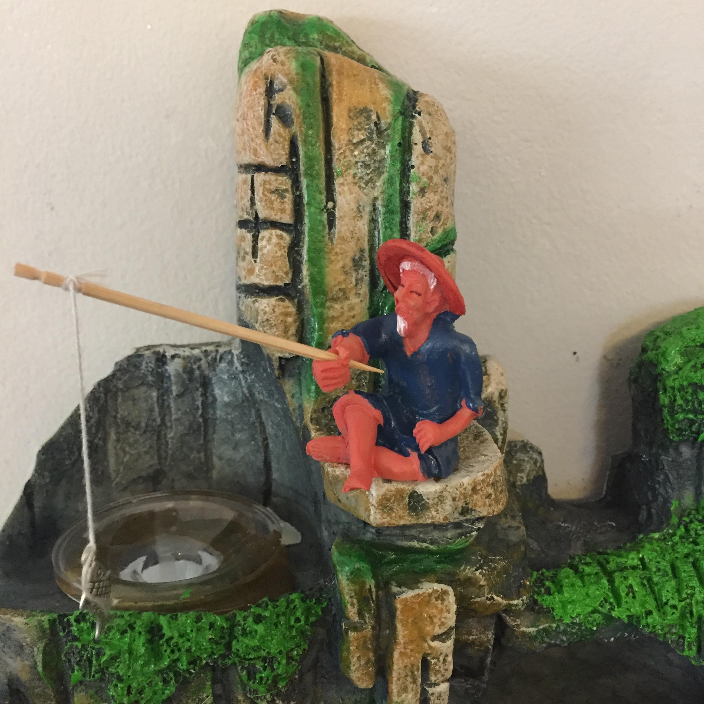 Lão ngư ông câu cá - phụ kiện dành cho thác nước phong thủy