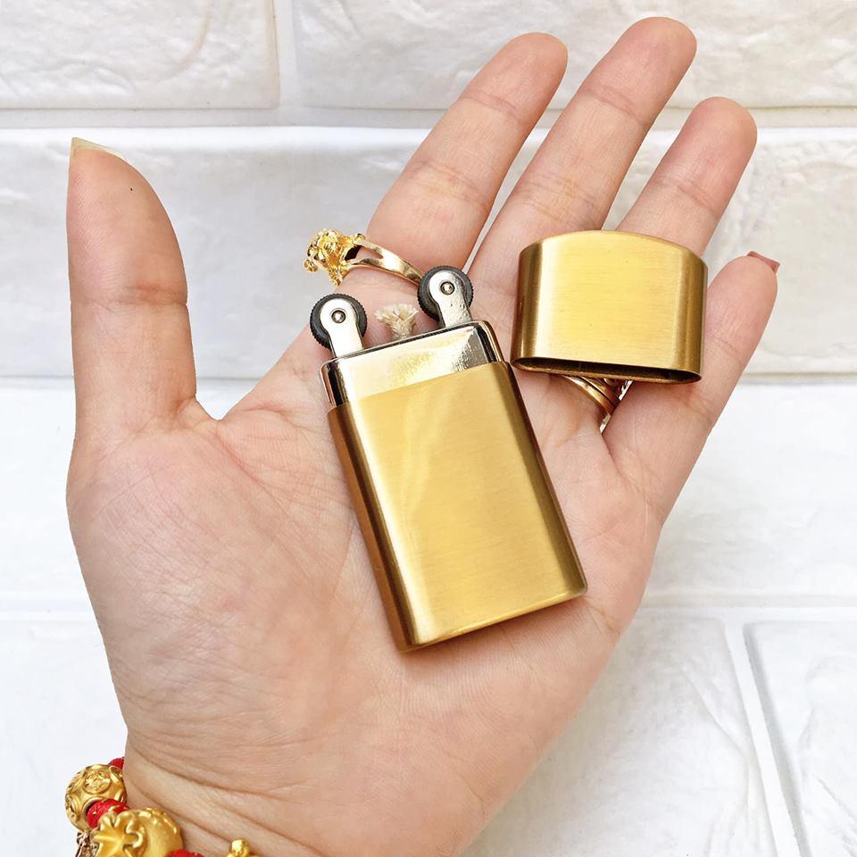 BẬT LỬA DOLPHIN XĂNG ĐÁ CỔ 2 BÁNH XE - (XÀI XĂNG)