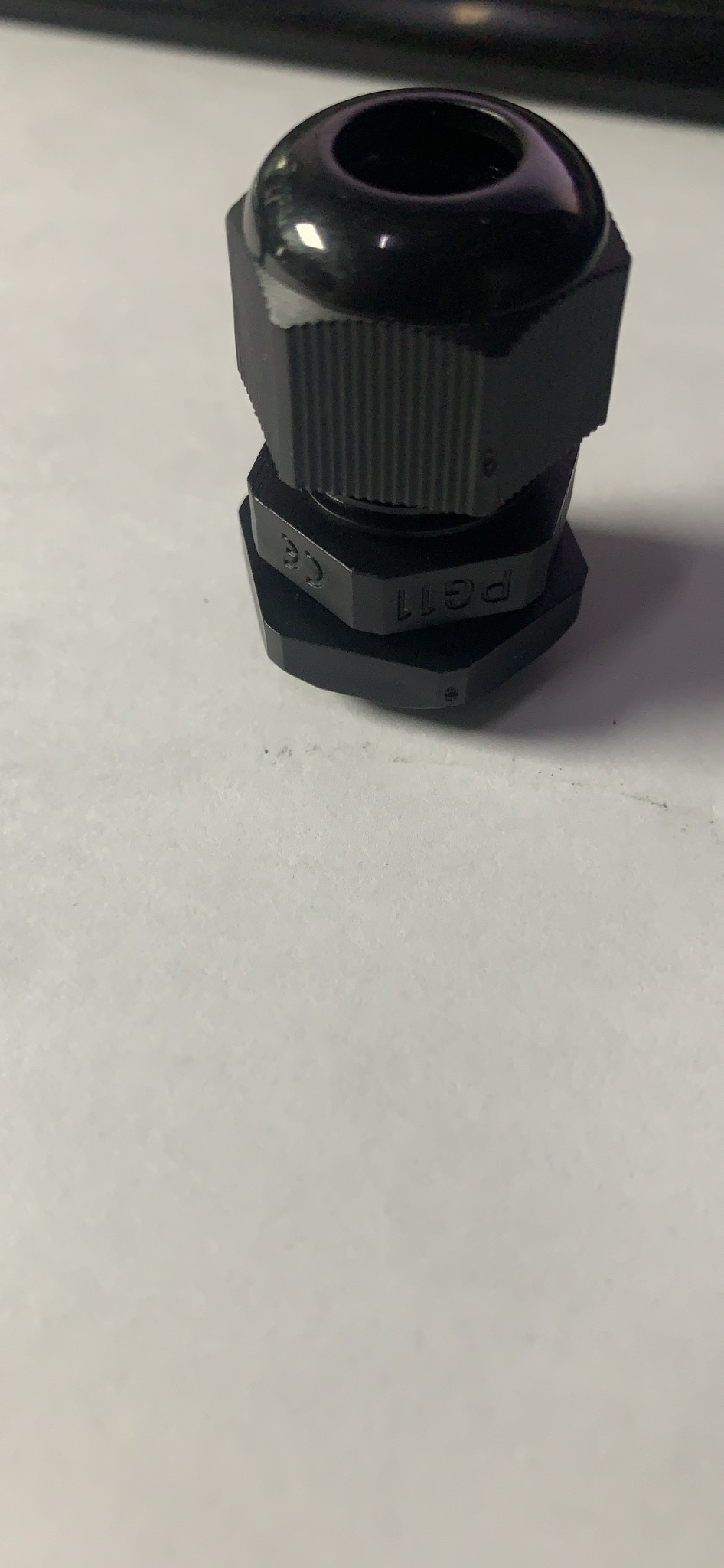 Ốc siết cáp nhựa pg11