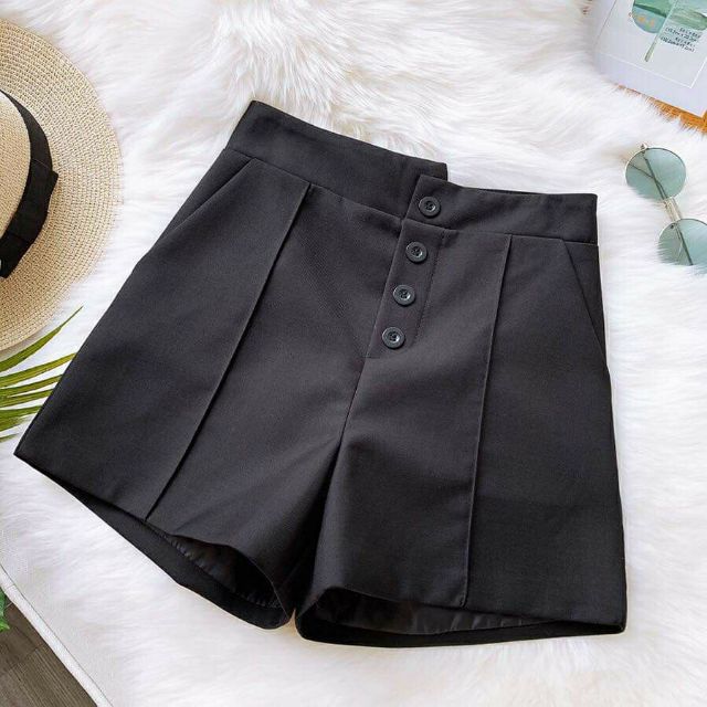 Quần short nữ , Quần short cạp lệch siêu hot , Quần sooc cạp lệch đính khuy phá cách , Phía sau kéo khóa giọt lệ duyên dáng , Chất liệu xước hàn mềm mát ,xịn xò , phối đồ cực chất , giá hấp dẫn , Hỗ trợ ship -Thời trang nữ Keni