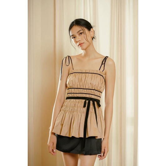 Áo Molly Peplum Top 2 dây phối dập ly