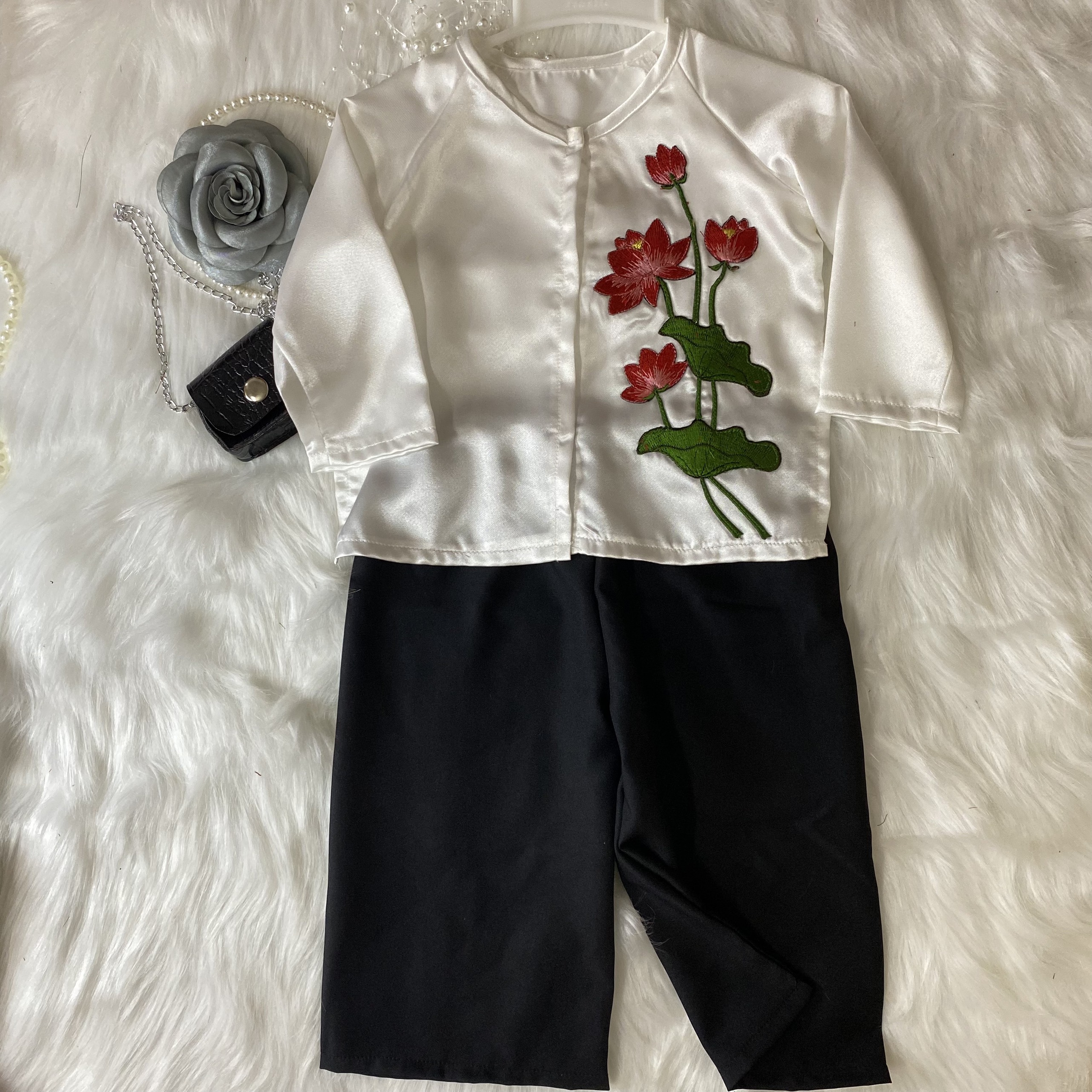 Bộ đồ bà ba bé gái thêu hoa hồng hoa sen 8-23kg Angel Baby Thời Trang Thiết Kế