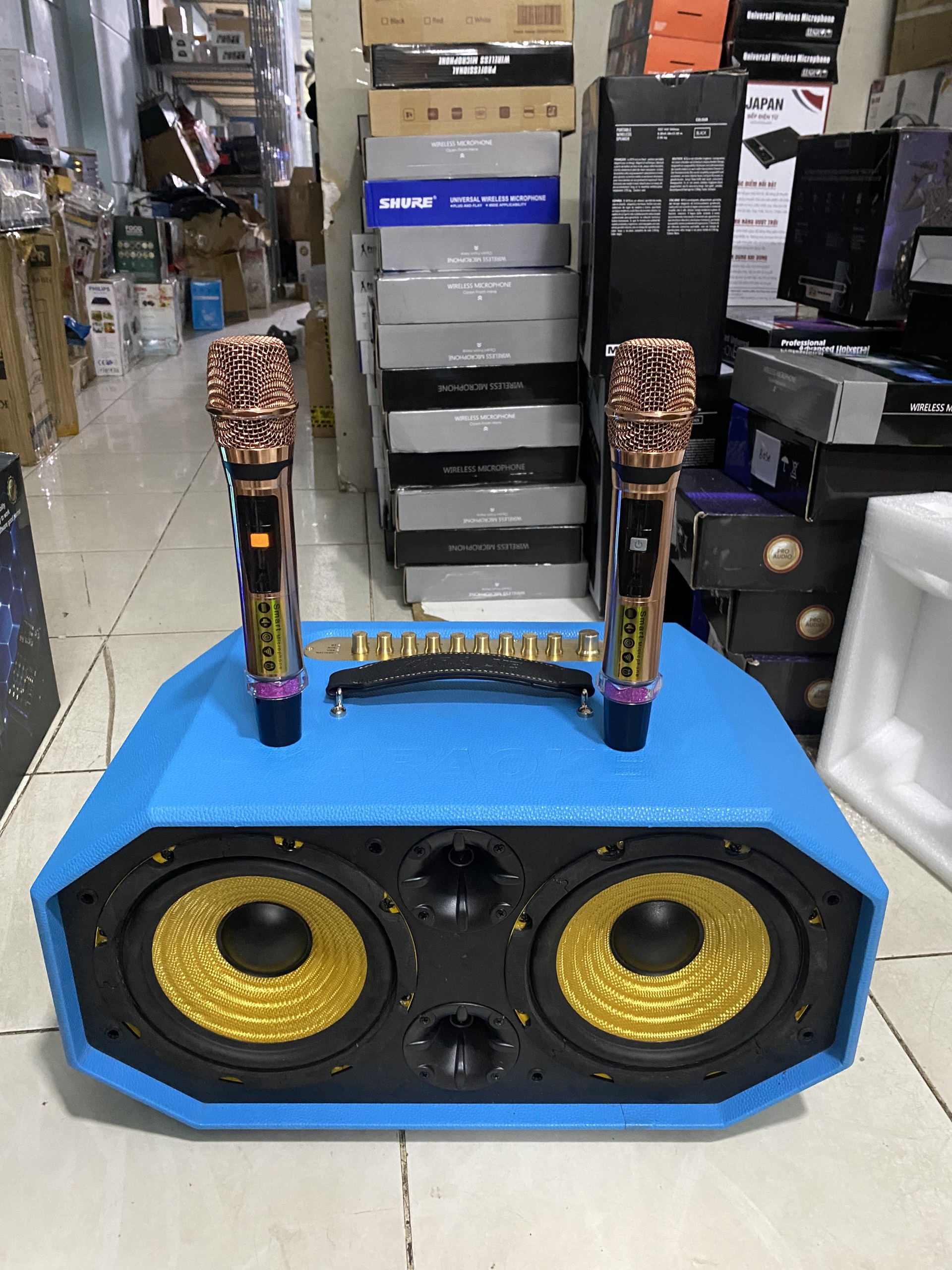 Loa Kéo Karaoke JBL Công Suất Lớn 6 Đường Tiếng Loa JBL Partybox S9 Pro Âm Thanh Đa Hướng Hệ Thống 6 Loa Có Hiệu Chỉnh Hoàn Hảo Echo Reverb Cho Chất Âm Mạnh Mẽ Trầm Ấm Hát Karaoke Cực Hay Kèm 2 Míc Hát Karaoke Hay