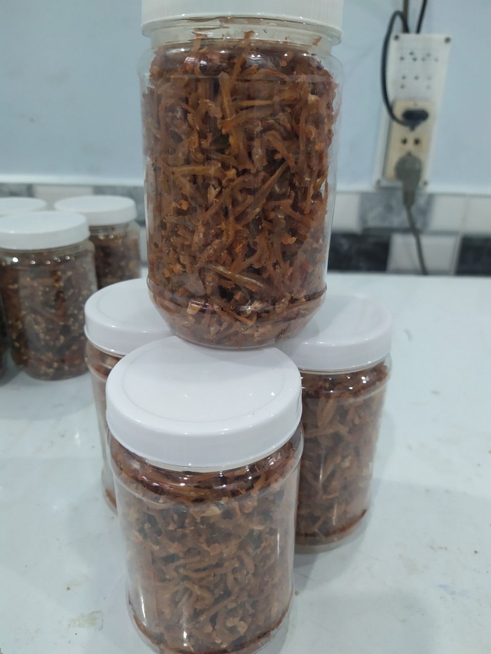 Cá cơm sấy tẩm gia vị ăn liền