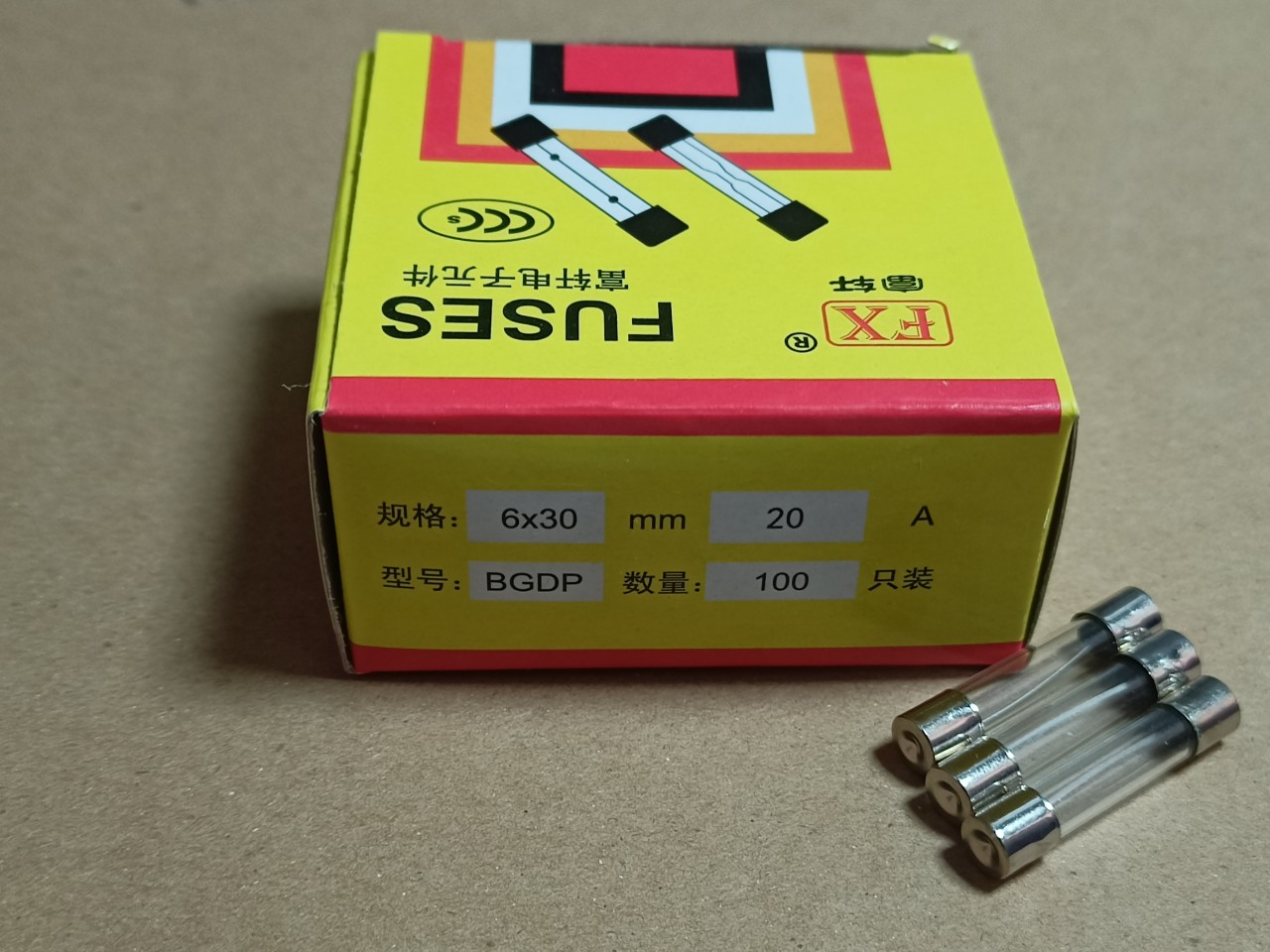 Cầu chì 20a 250v 6x30mm