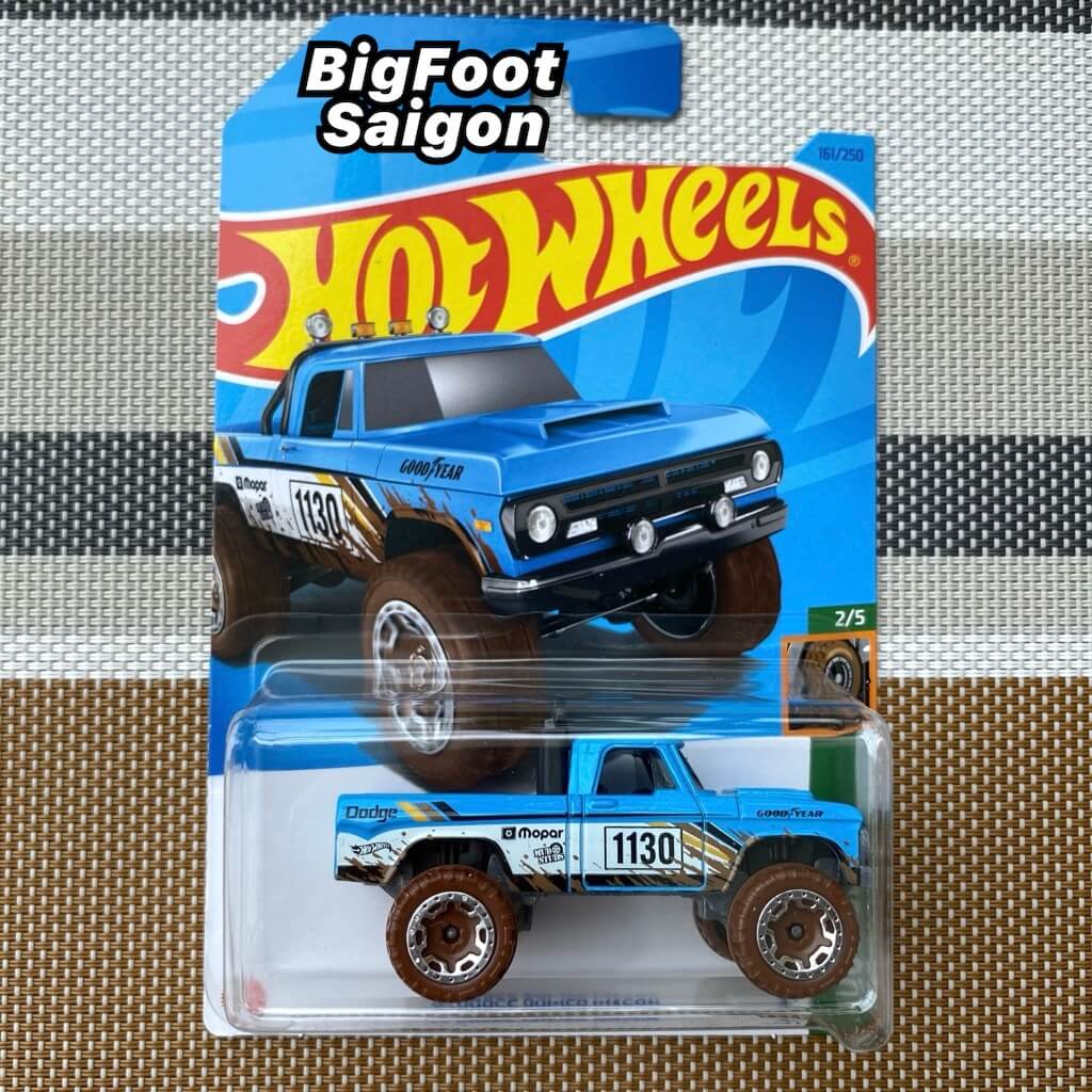 Mô hình xe bán tải Hot Wheels '70 Dodge Power Wagon , Mattel