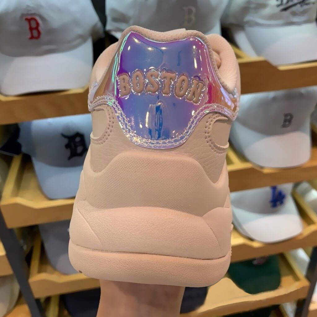 Giày MLB Boston Hologram Hồng Rep 11 Siêu Rẻ Tại Lakbayvn  Lakbayvn