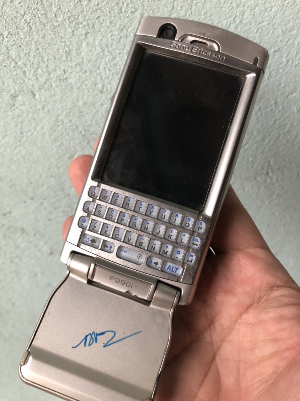 Sony ericsson p990i