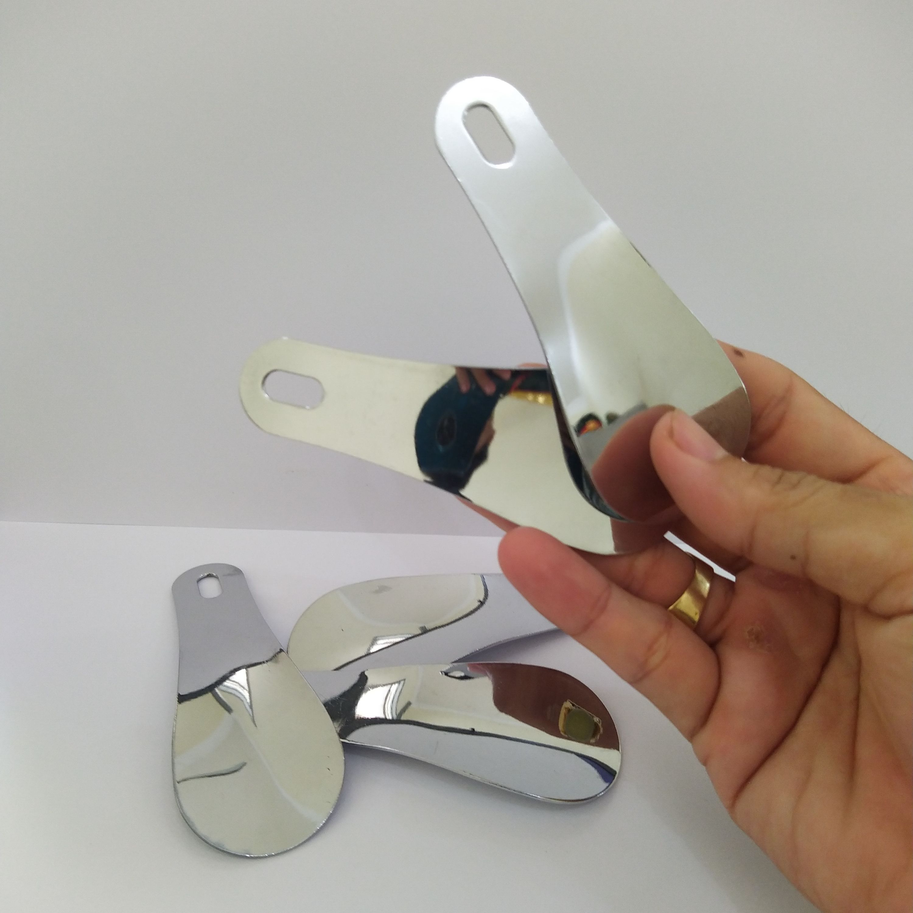 XỎ GIÀY GIÁ RẺ BẢO HÀNH VĨNH VIỂN  DỤNG CỤ XỎ GIÀY GIÚP VIỆC MANG GIÀY NHANH HƠN, DỄ DÀNG HƠN MÀ KHÔNG LÀM HỎNG FORM GIÀY