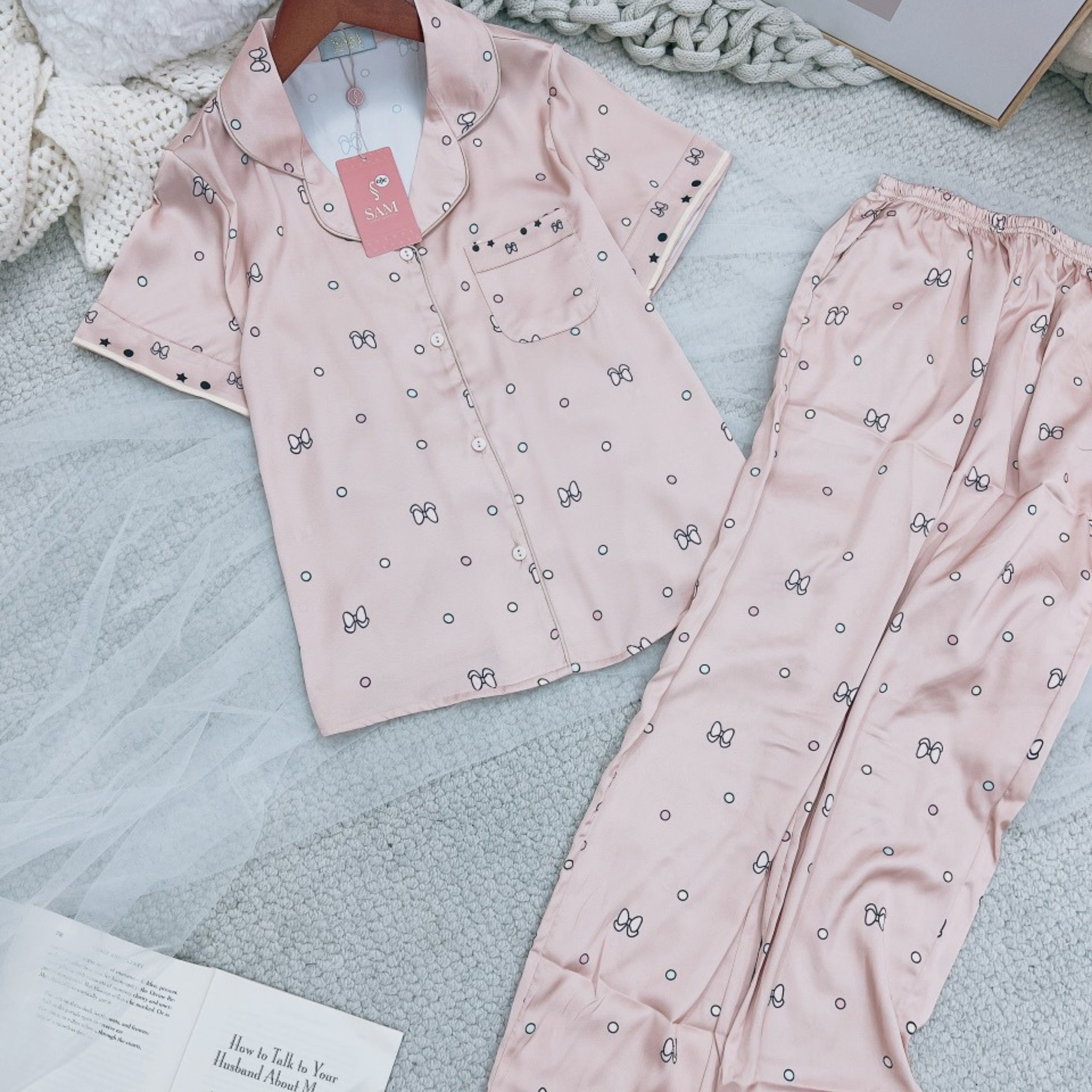 Đồ bộ pijama nữ tay cộc quần dài lụa Sam luxury, đồ ngủ pijama cao cấp CDB chất lụa mềm mịn nhẹ nhàng Yangsilk
