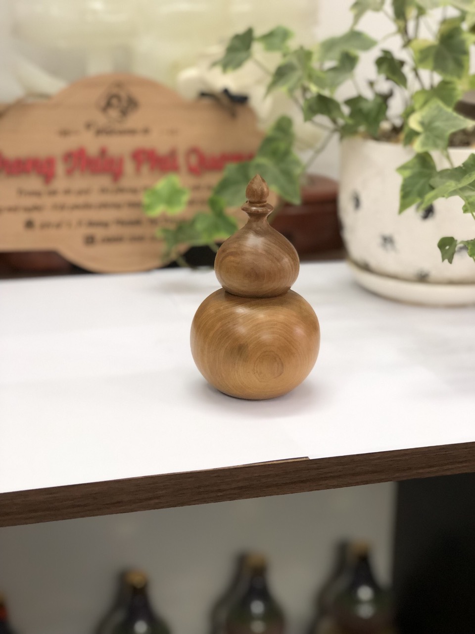 Lọ đựng tăm hồ lô gỗ bách xanh chuẩn 100% là một trong những dòng gỗ quý hiếm, có mùi thơm đặc biệt- làm quà tặng ý nghĩa