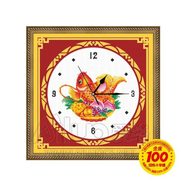 Tranh thêu đồng hồ con cá