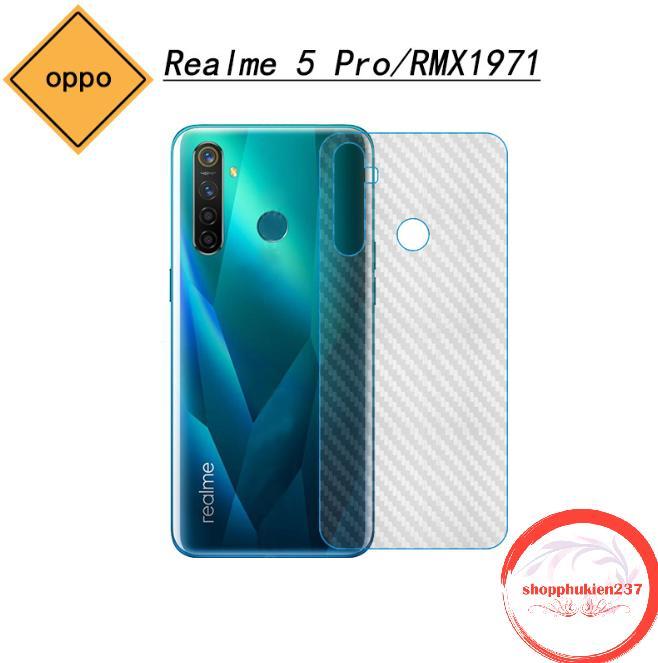 Miếng dán lưng Oppo Realme 5 Realme 5 Pro Dán dẻo vân Carbon mặt lưng chống trầy