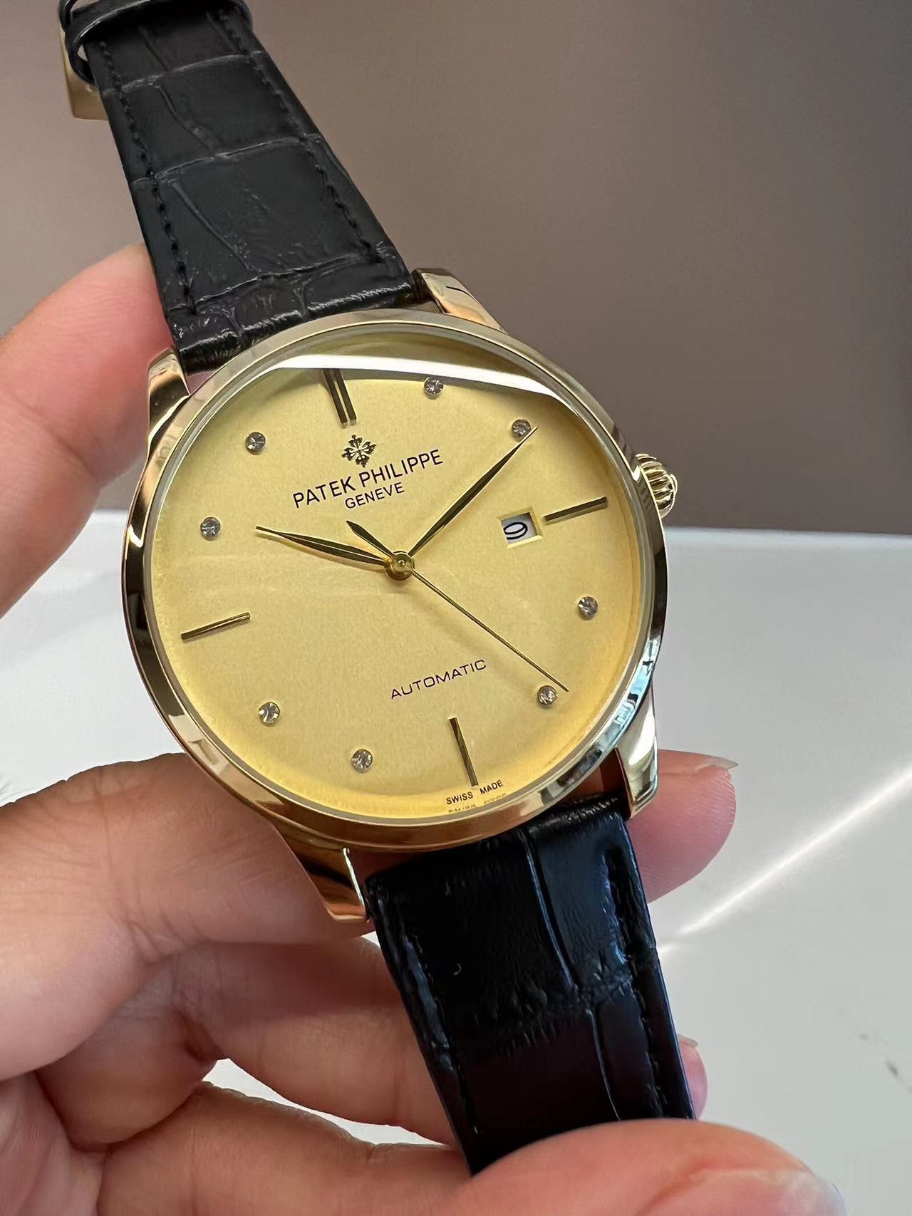 Đồng hồ Patek Philippe Nautilus Geneve Lộ Cơ Đáy Dây Da Thật