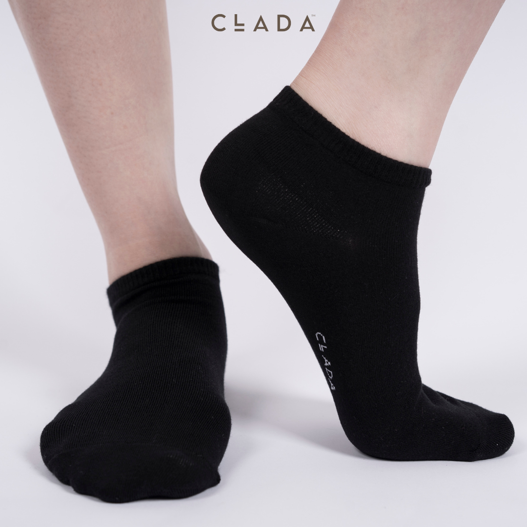 Tất cotton ngắn clada essential - đen