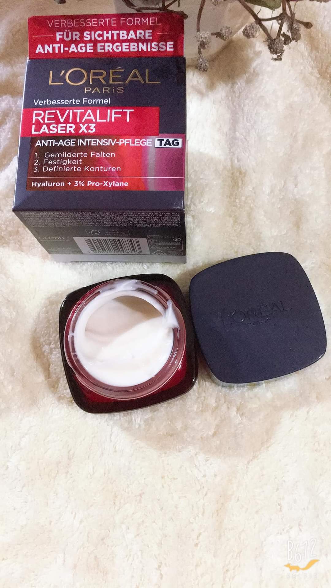 Kem dưỡng da L'Oréal Revitalift Laser X3 Trẻ Hóa Da là dòng cao cấp của thương hiệu nổi tiêng của nhà Loreal
