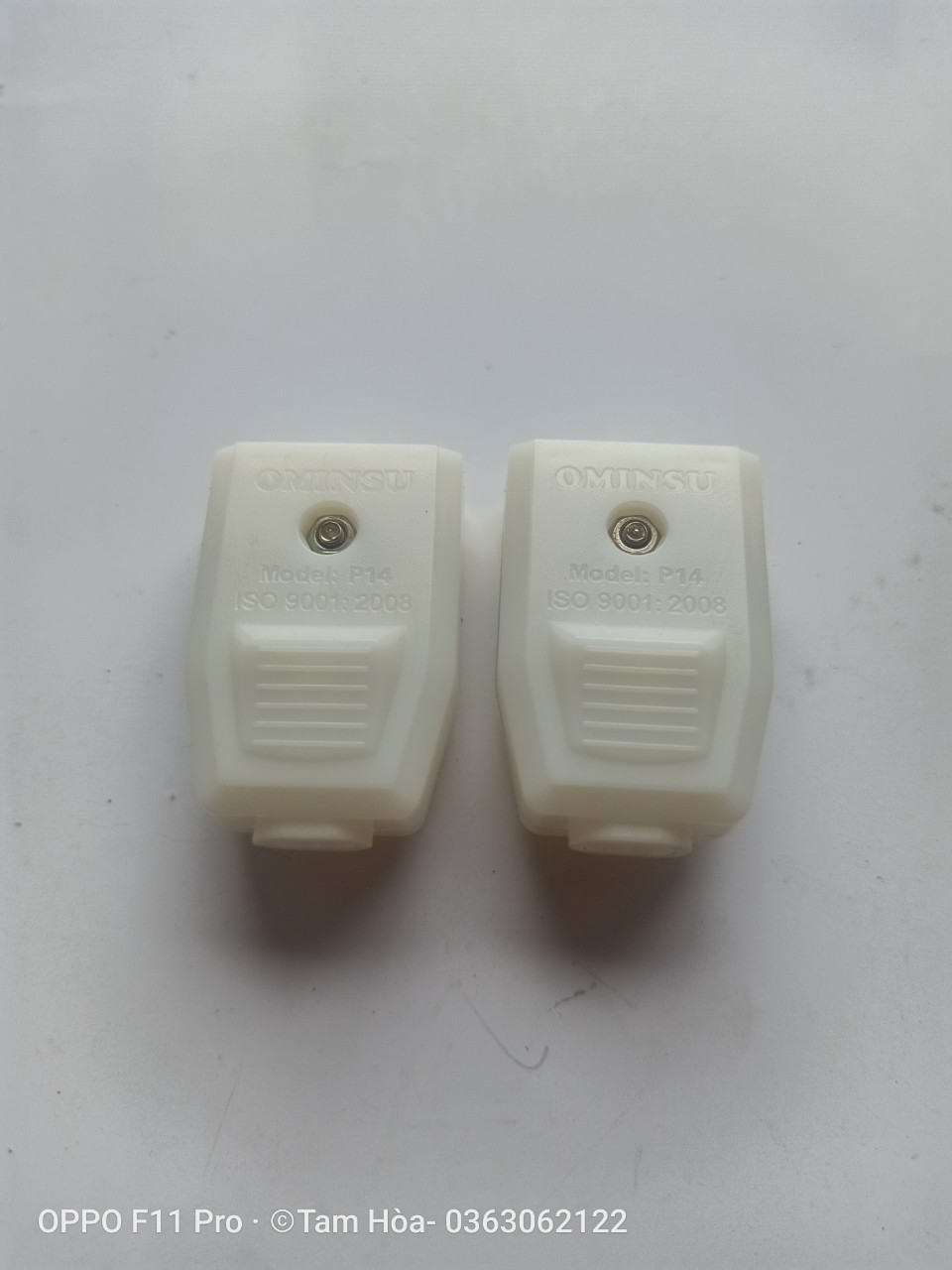 Bộ 2 phích cắm cái chống vỡ 2000W OMINSU P14