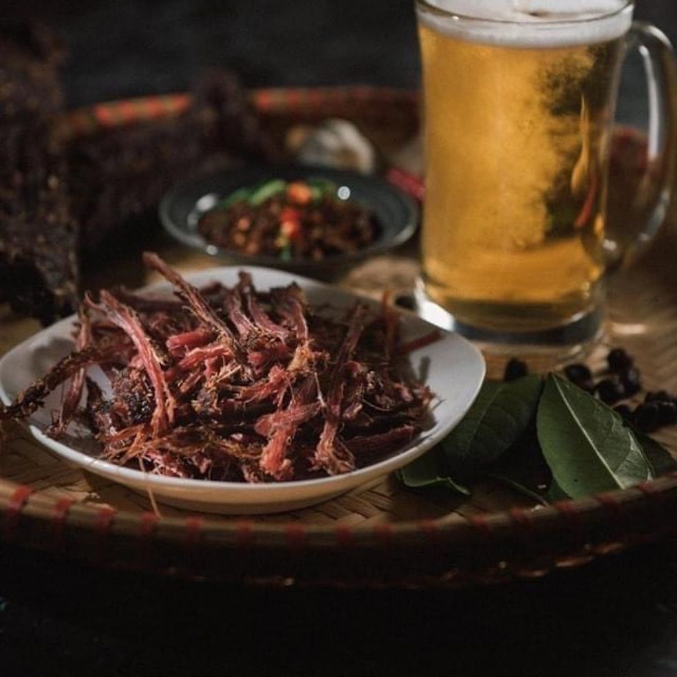 Thịt Trâu Khô Gác Bếp 1Kg Tặng Chẳm Chéo Chấm