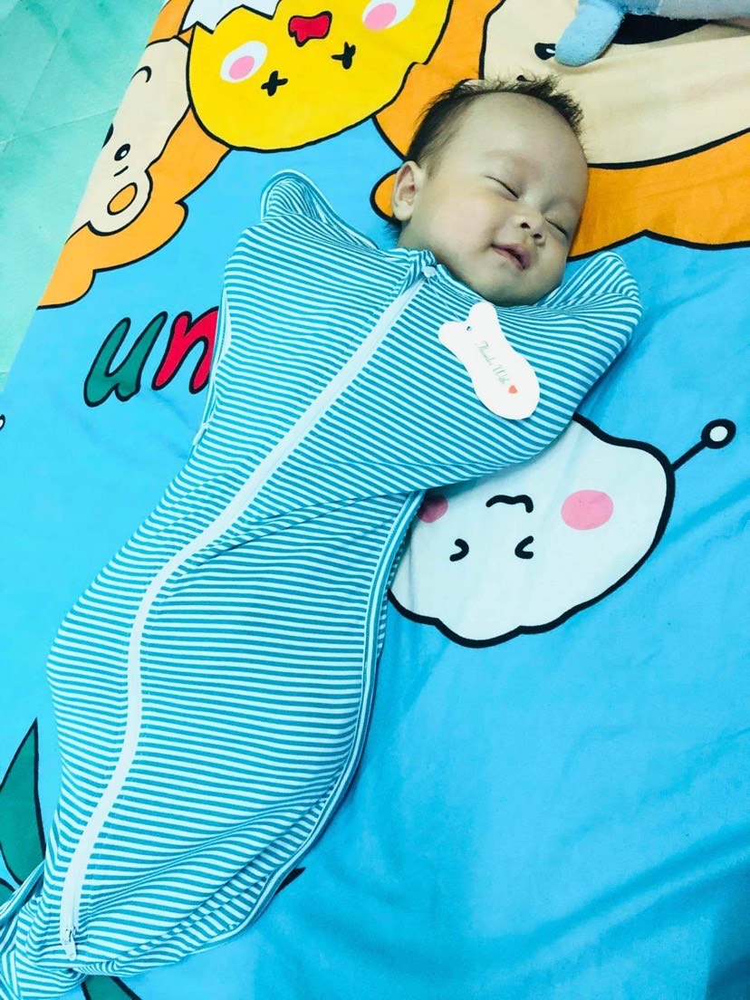 Nhộng Chũn cao cấp vải cocoon siêu mềm mại thoáng mát giúp bé ngủ ngon khóa 2 chiều tiện lợi an toàn với bé