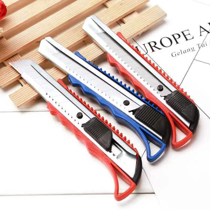 Super Sharp Multi-Purpose Steel Paper Cutting Knife – Compact, Convenient, and Safe Cutting Tool