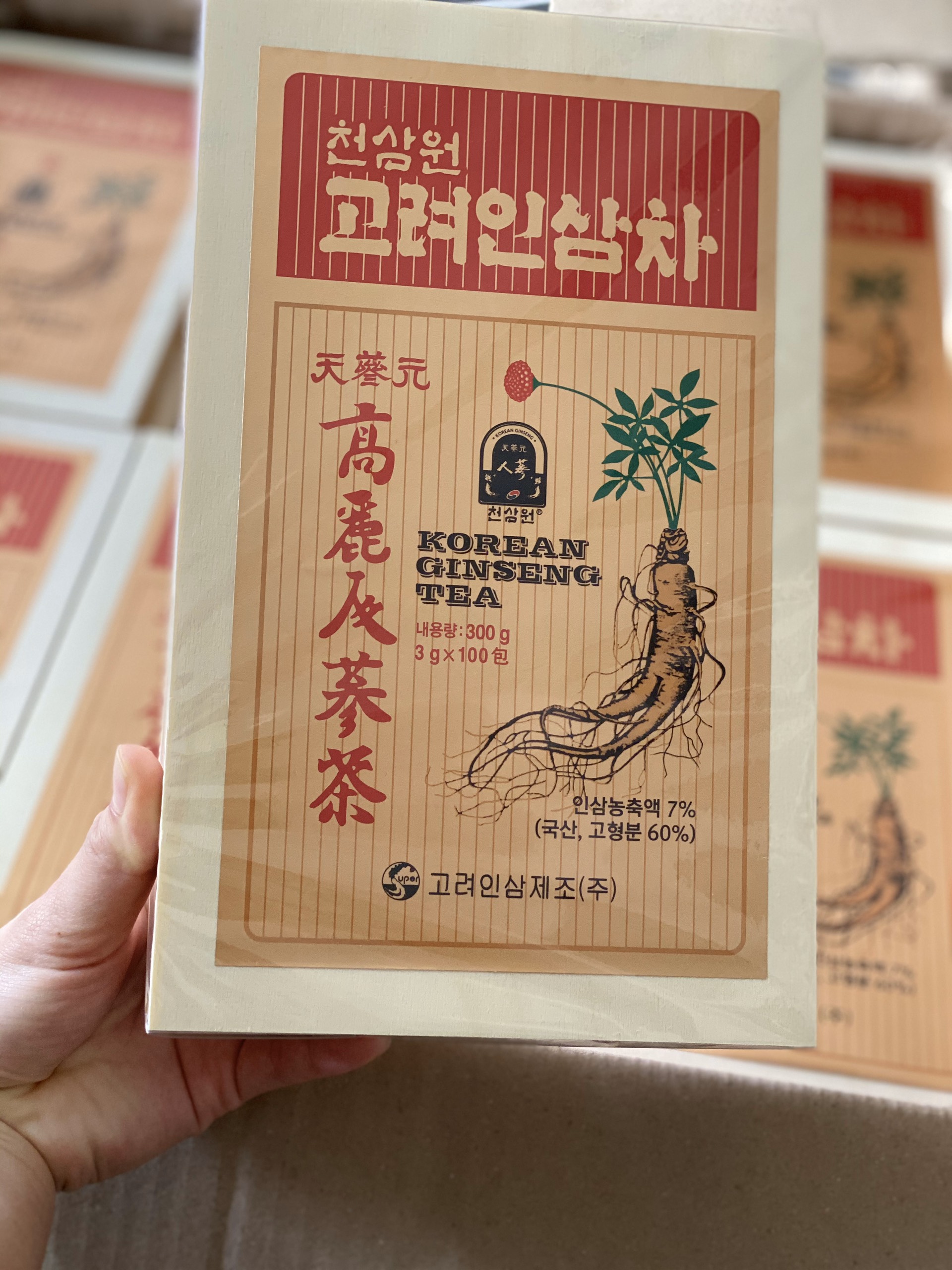 Trà hồng sâm hộp gỗ Hàn Quốc 100 gói