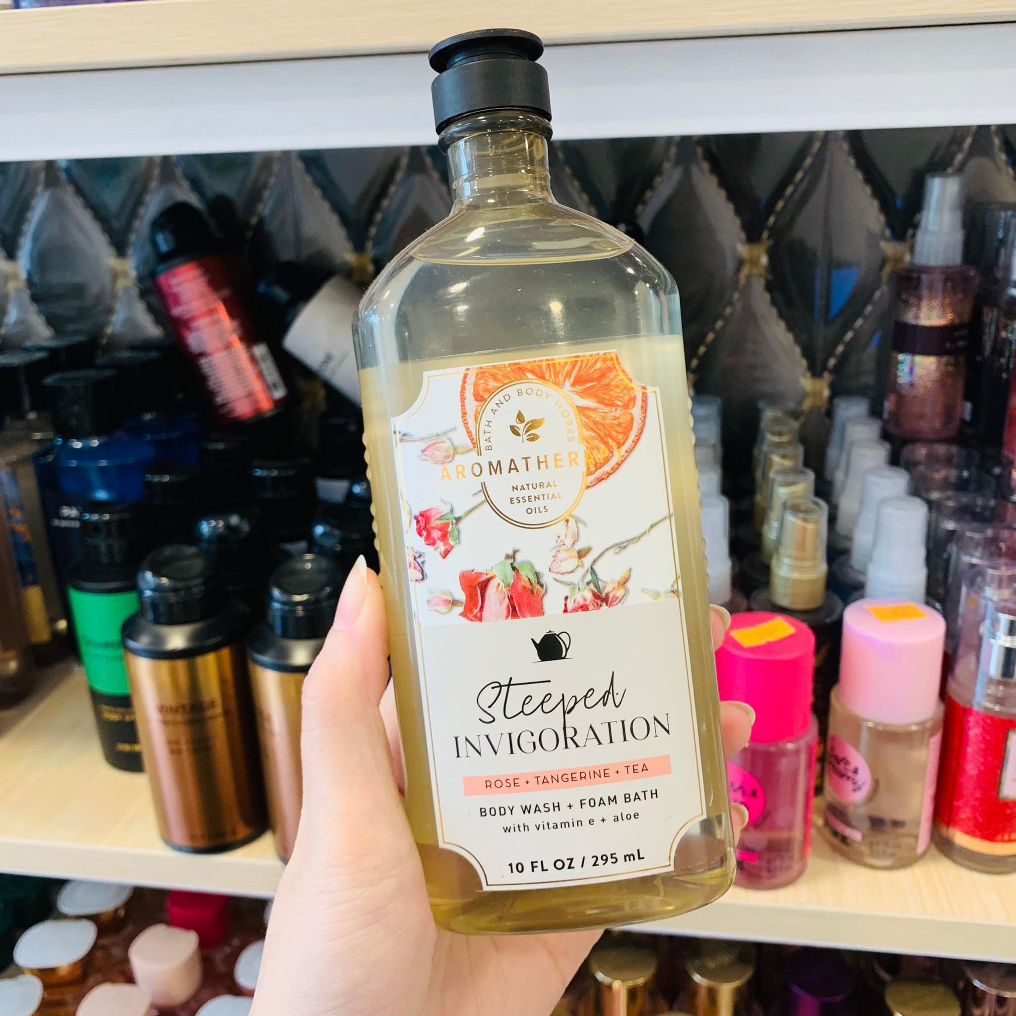 Sữa tắm thư giãn Bath & Body Works Aromatherapy STEEPED Invigoration