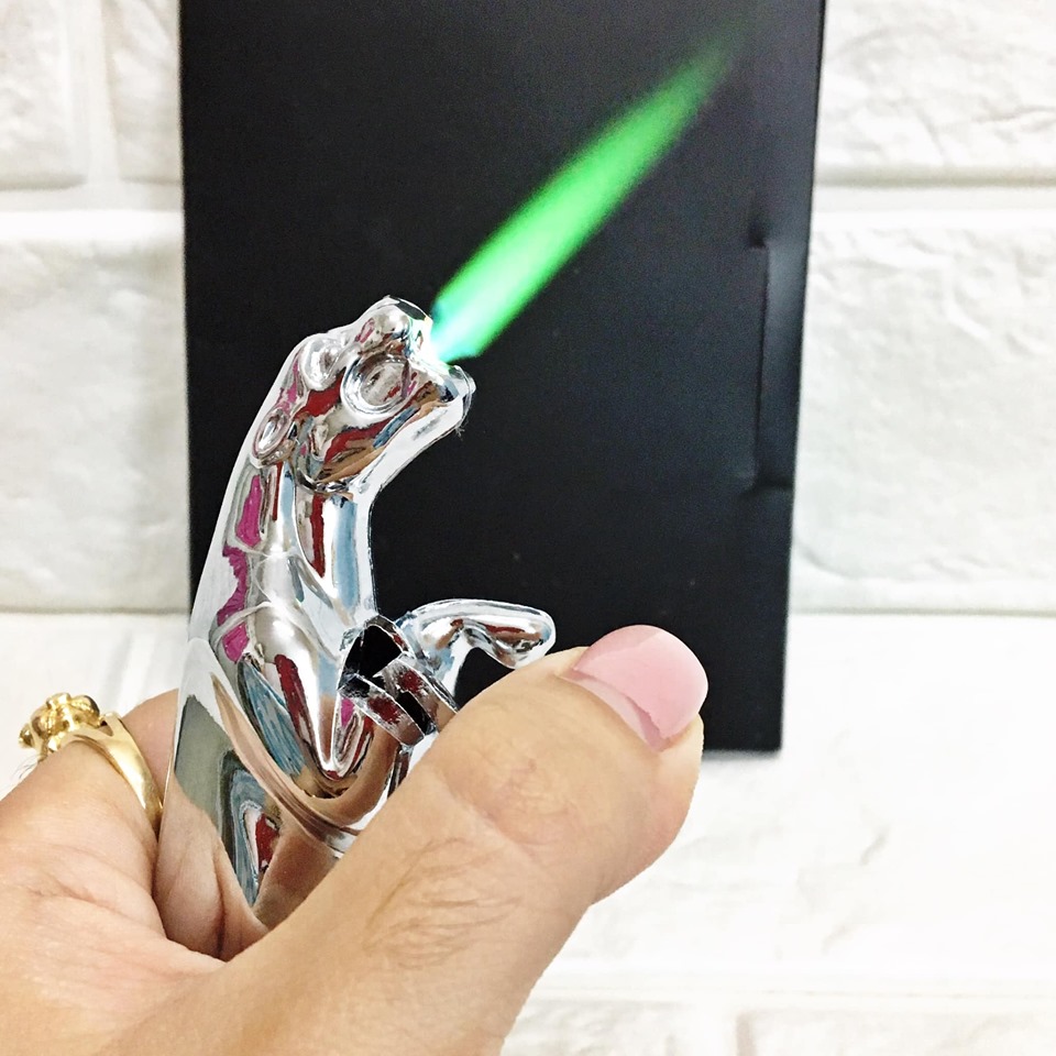 Bật lửa hột quẹt khò hổ báo kim loại sáng bóng mẫu mới 2020