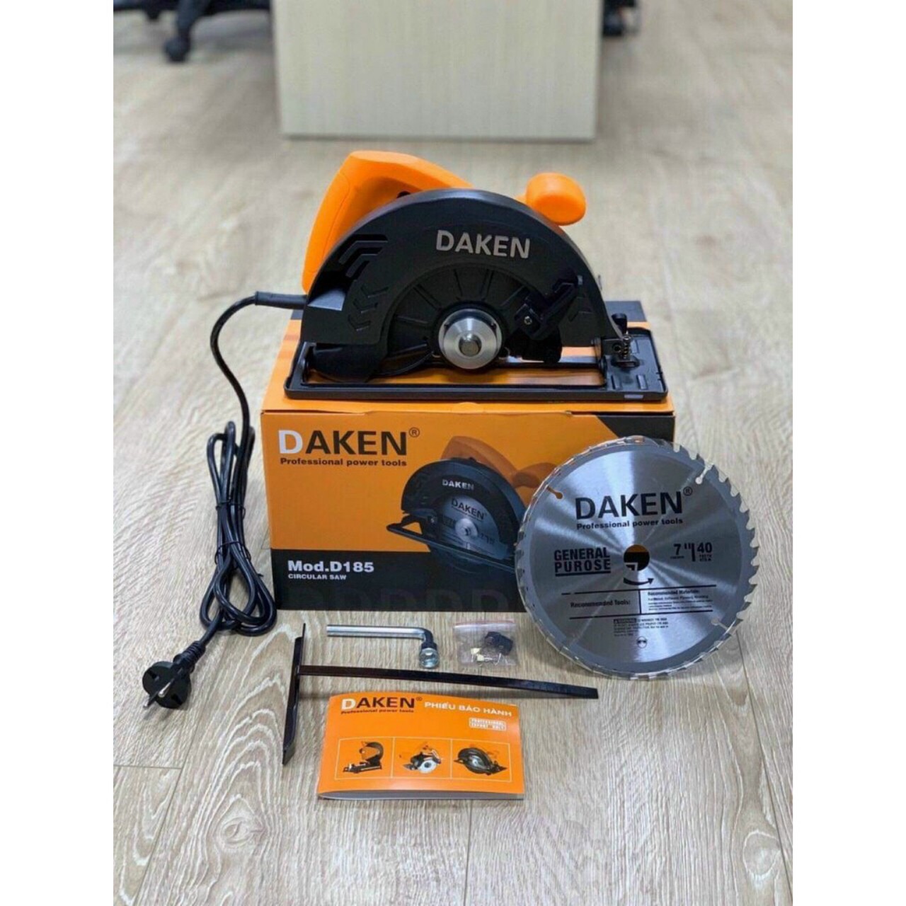 Máy cưa gỗ cầm tay daken d185