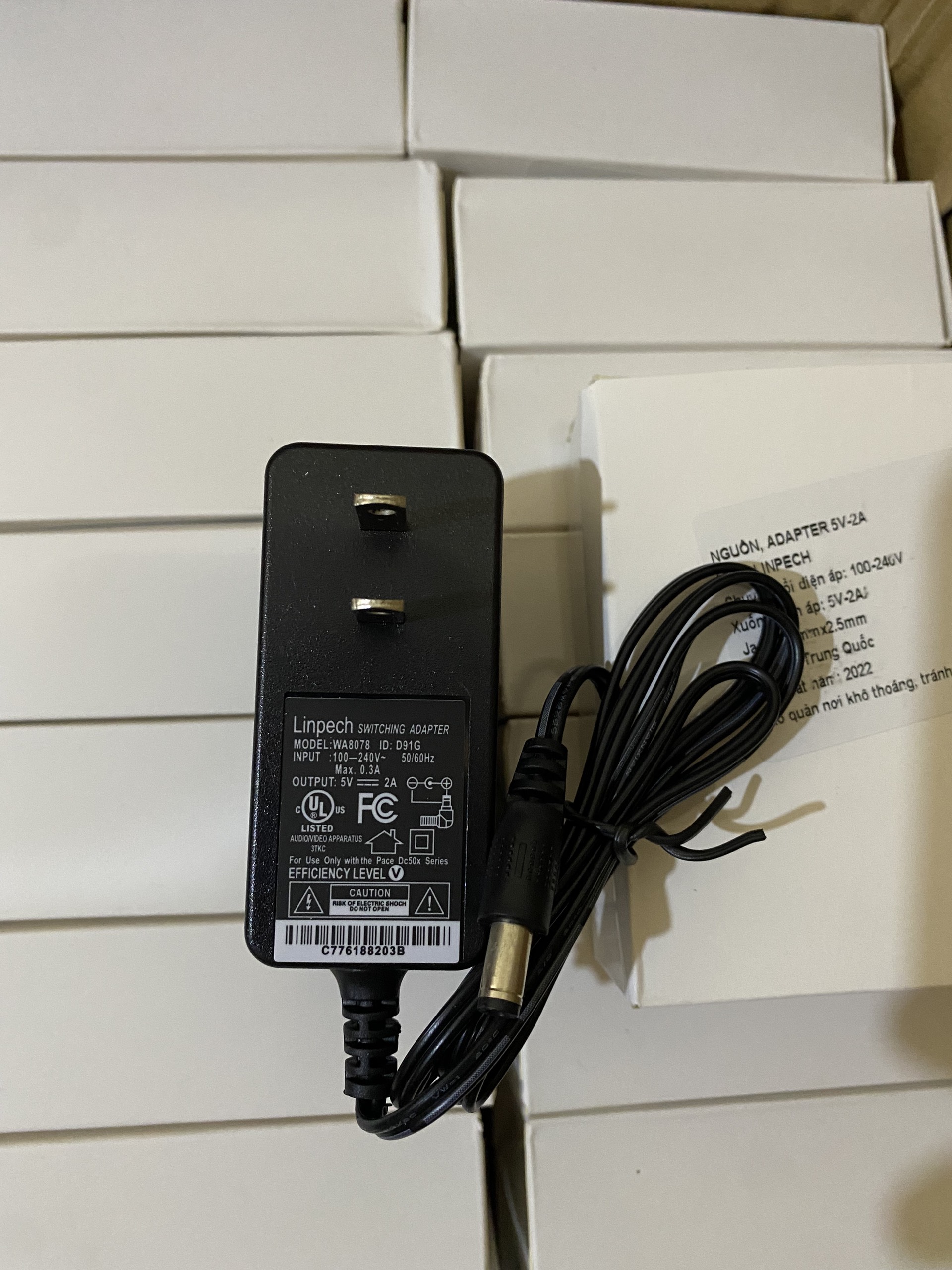 Nguốn adapter 5v-2a linpech chân 5.5 mm to dành cho tivibox, đầu thu kỹ thuật số