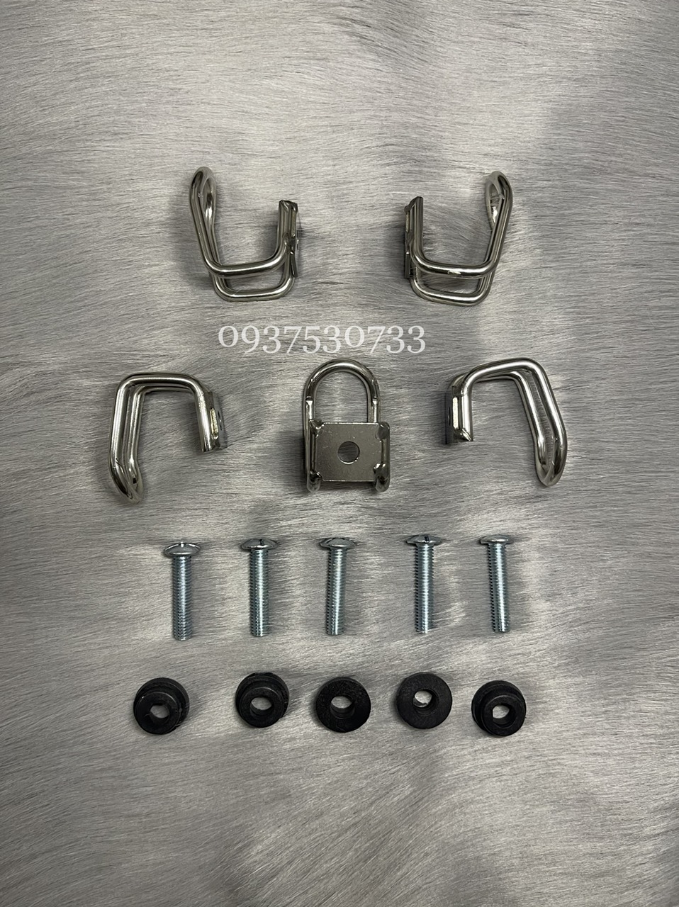 Móc u móc treo inox xe máy