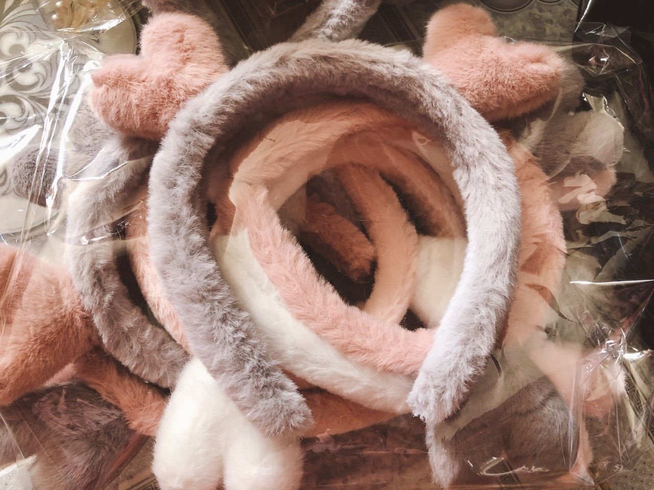 Cài tóc tai trái tim đỏ lông mềm mịn xịn cute hàn quốc