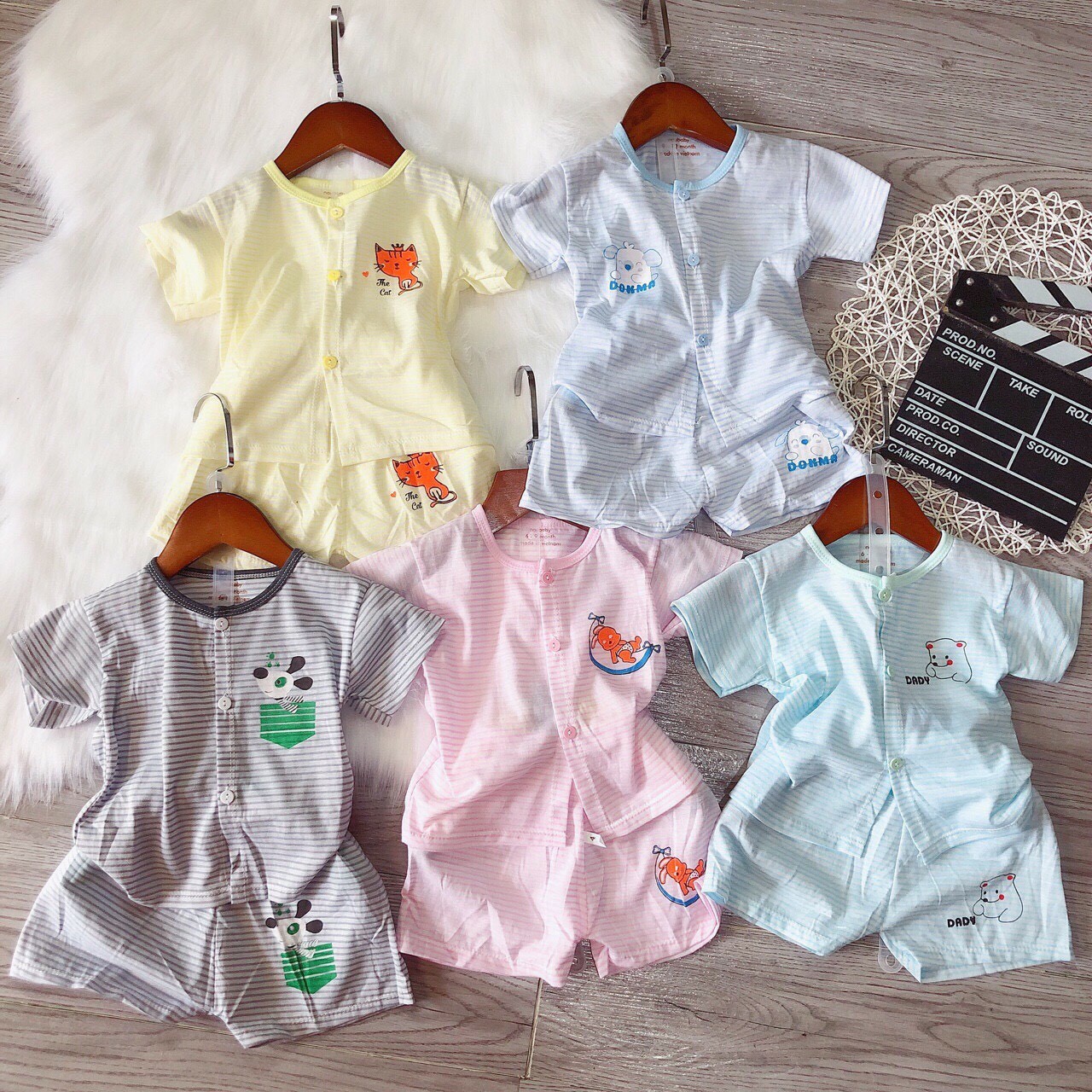 Bộ kẻ ngang cộc tay NOBABY cúc giữa dễ thương ( TẶNG VÒNG DÂU TẰM CHO BÉ )