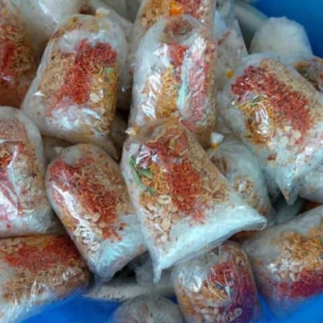 1 bịch bánh tráng trộn thập cẩm satế shop khôihùng